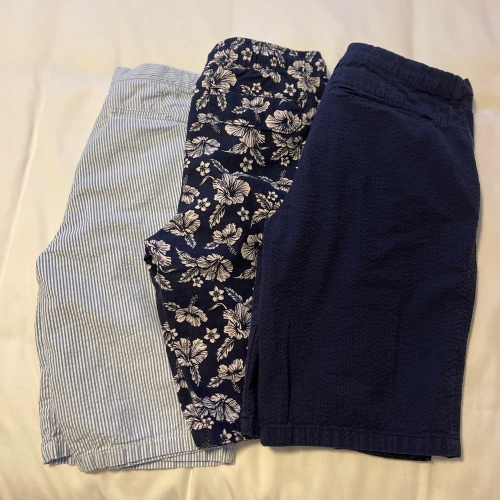 Hope & Henry Boys Shorts (3 pair sizes 10 & 12)